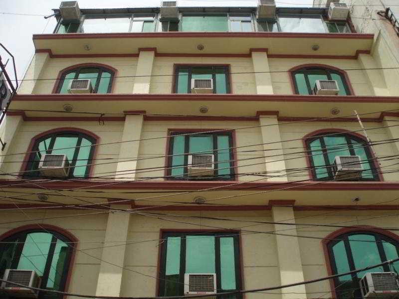 Hotel Raunak International Nueva Delhi Exterior foto